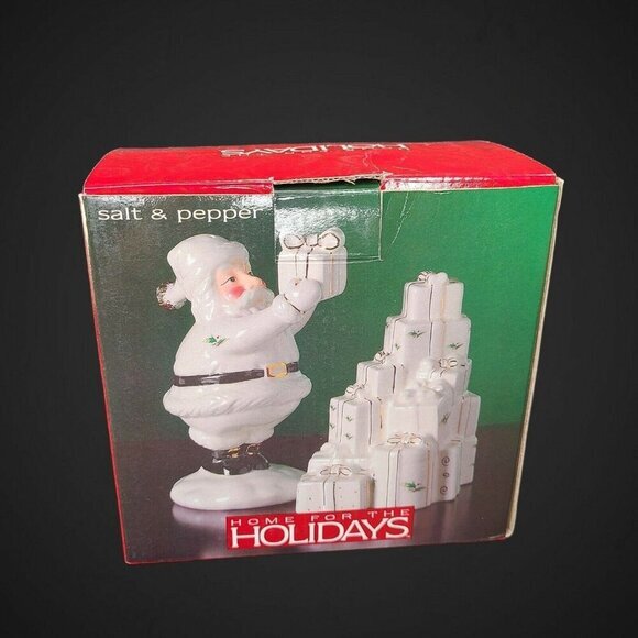 Santa Claus Salt and Pepper Shakers Holly Holidays Christmas Tree Presents‎ - Picture 8 of 11